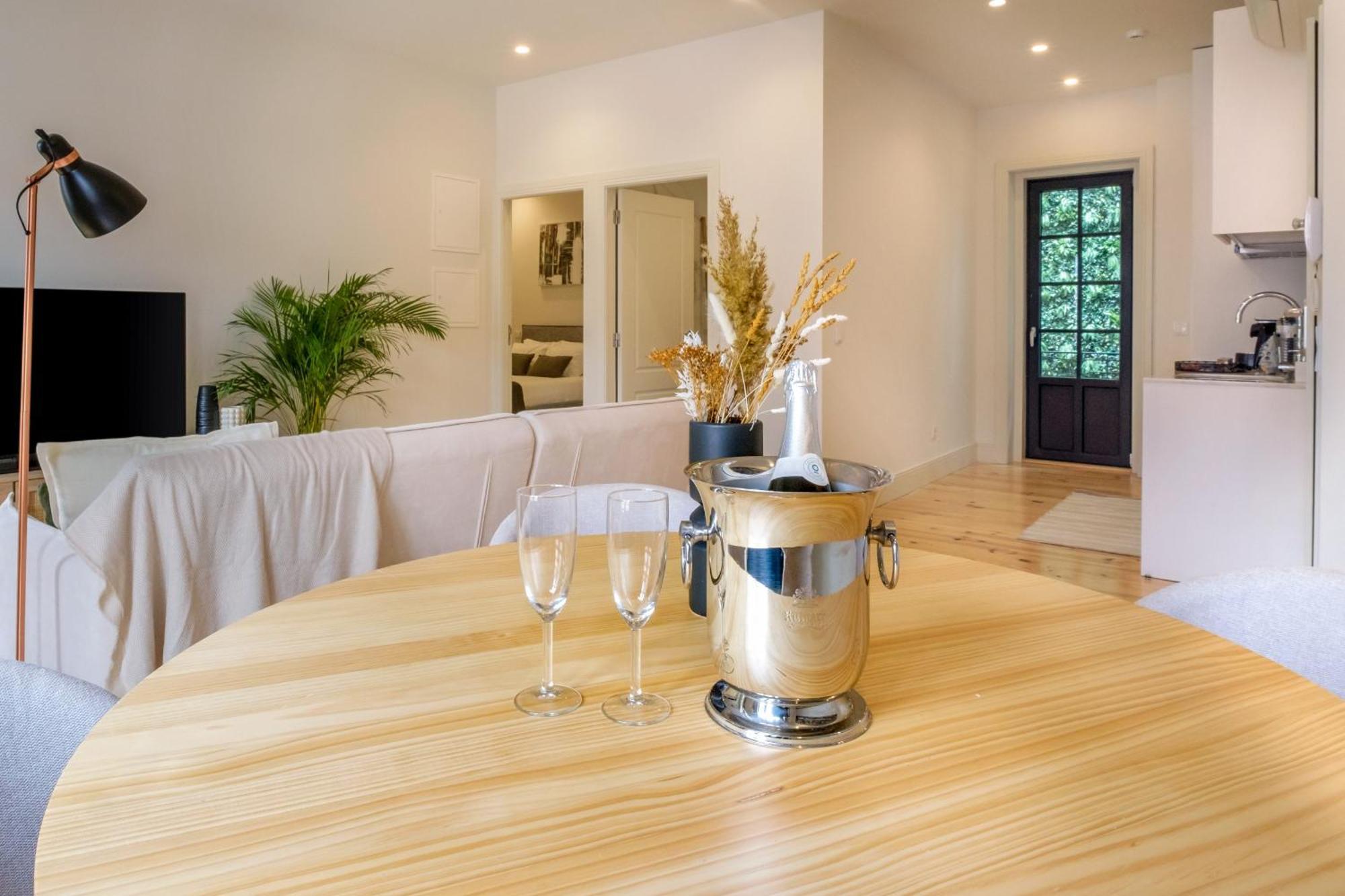 Appartement Art Deco 23 Luxury 2br Downtown Metro Ac *